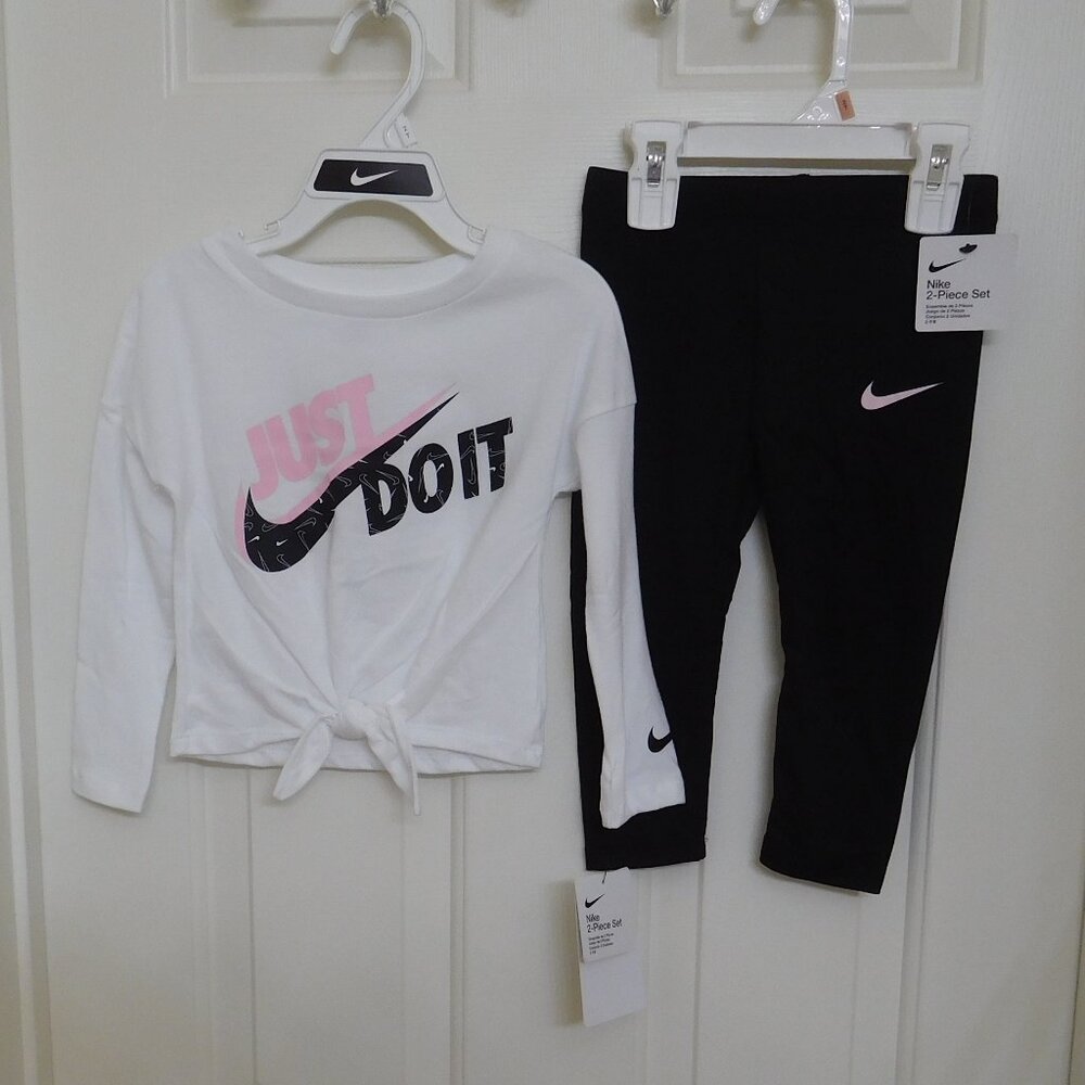 NWT 2pc Nike White Top Pink Black Logo & Black Leggings Set sz 2t